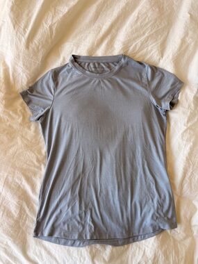 Peter Millar Crewneck Women’s Active Tee in grey